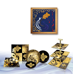 present a series of engraved glass plate designed with Master Lee’s artworks