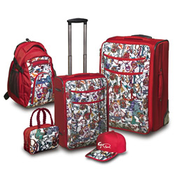 present a series of artistic travel luggage set, “Liberty Unbound,” designed with paintings from Master Lee’s “Black & White” and “Colors in Colors” series