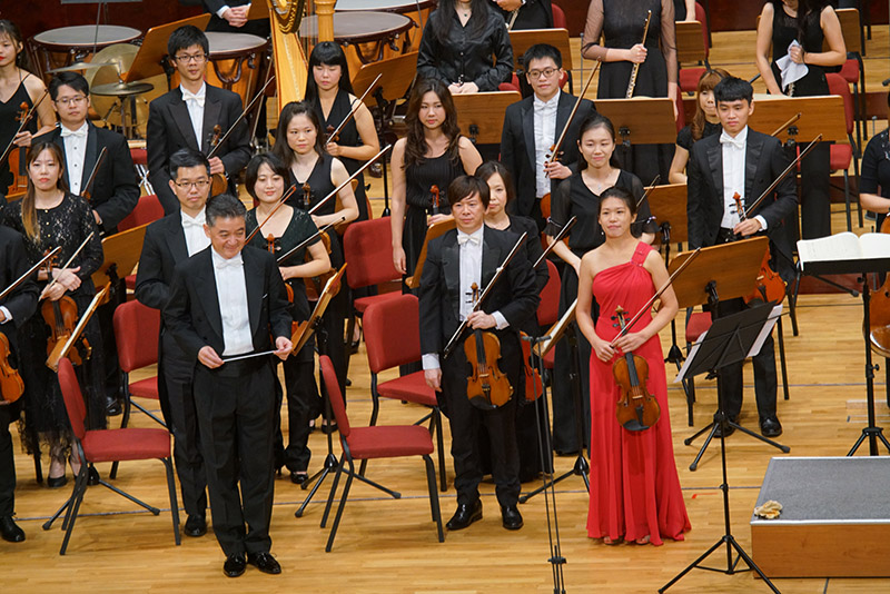'The Night of Pro Arte – In Memory of a Great Patriarch' Charity Concert was performed by the Pro Arte Orchestra Taiwan, led by Music Director and Conductor Liao Jiahong.